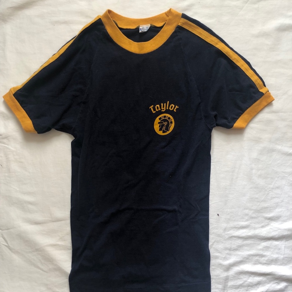Vintage Taylor University t shirt